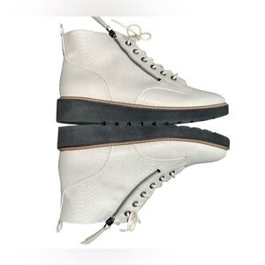 NATURALIZER EEVA PORCELAIN ANKLE BOOTS Size 9.5 M NWOT